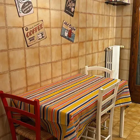 Demode Lägenhet Bologna